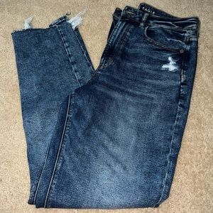 American Eagle Mom Jean